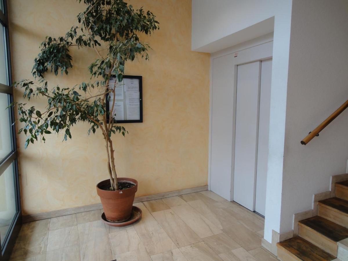 Logement Type Studio 1 Piece Proche Zenith Straatsburg Buitenkant foto